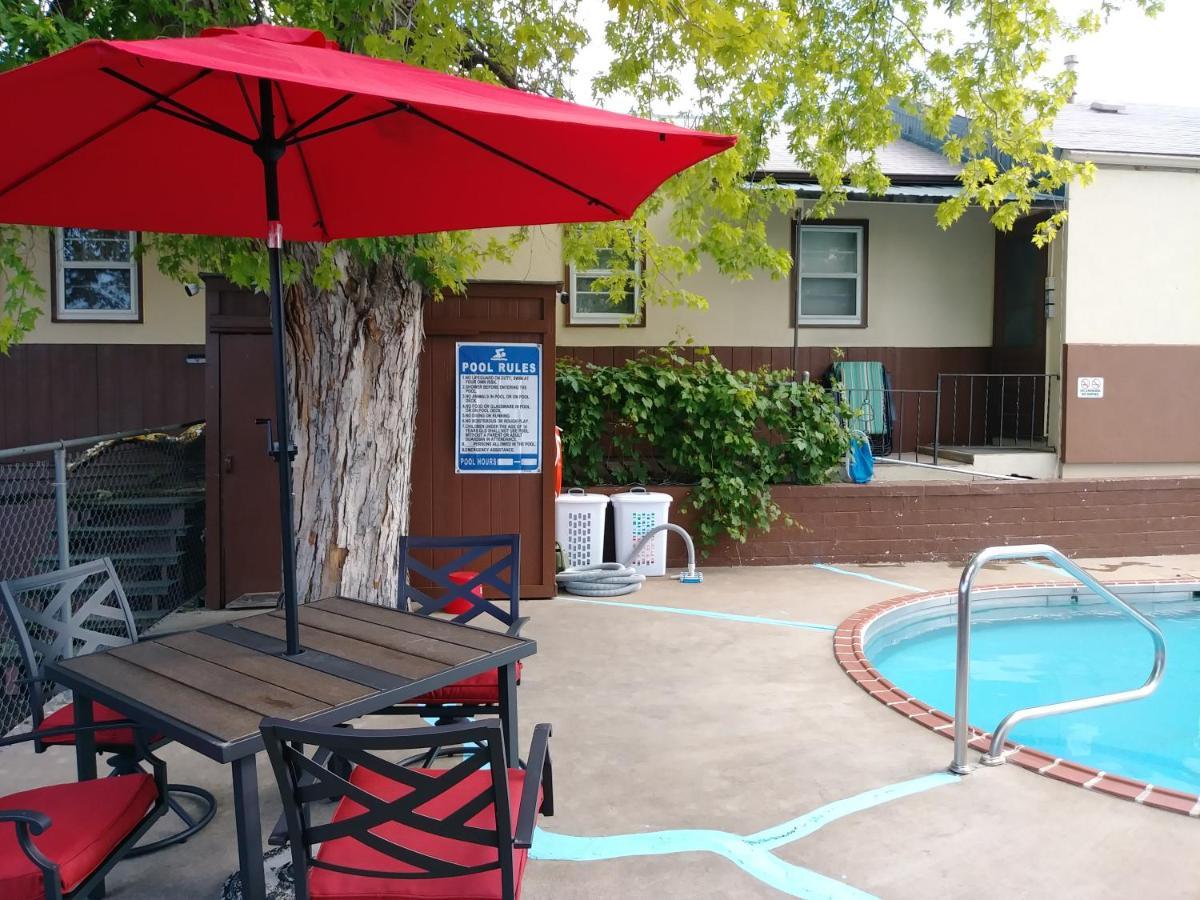 Bell'S Motor Lodge Motel - Spearfish Buitenkant foto