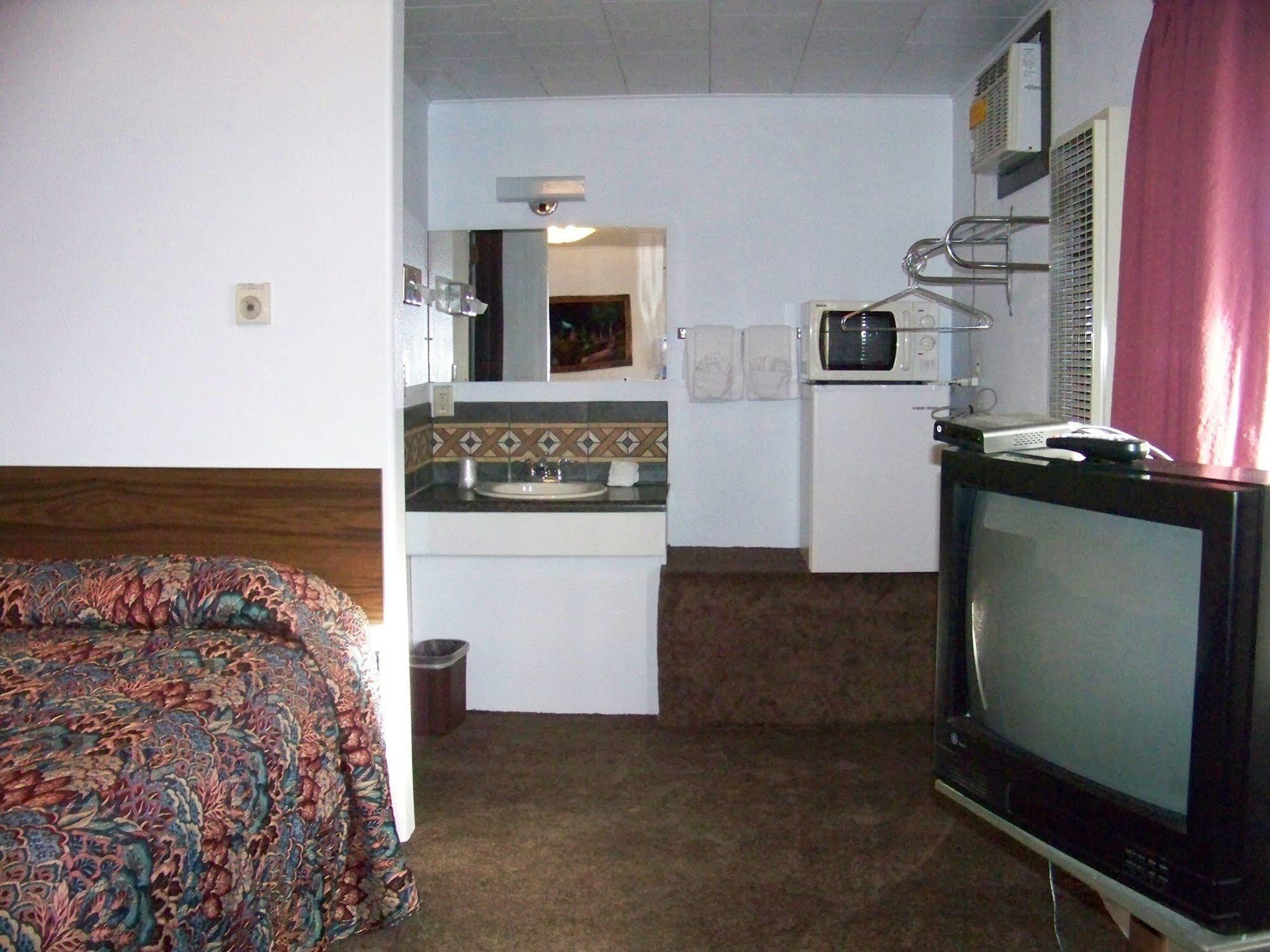 Bell'S Motor Lodge Motel - Spearfish Buitenkant foto
